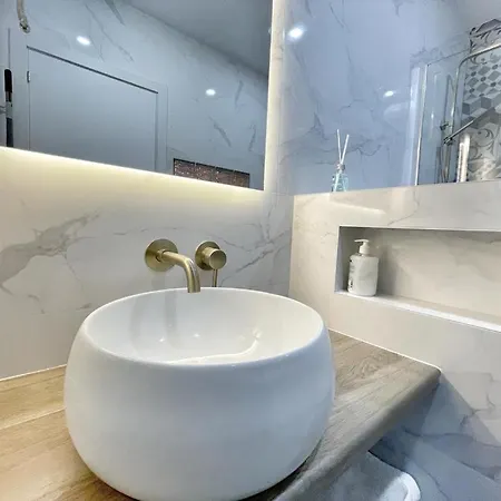 Luna Ensuites Centro Apartment Málaga